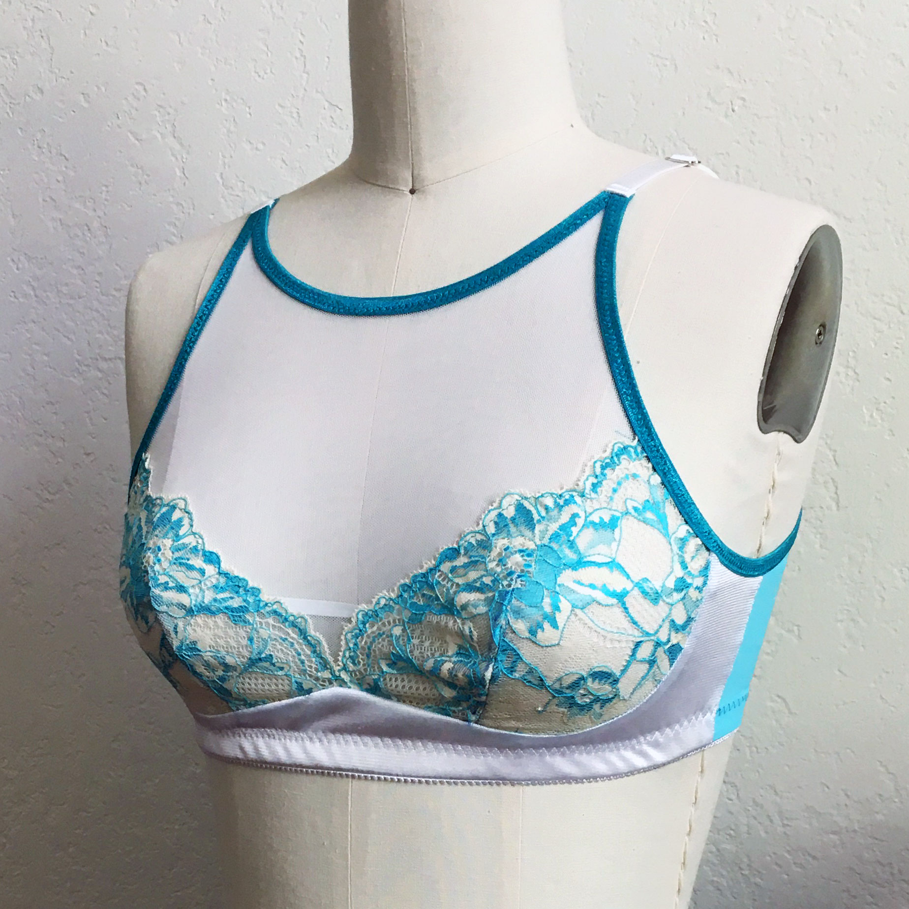 Videos: Sewing the Delvine Bralette